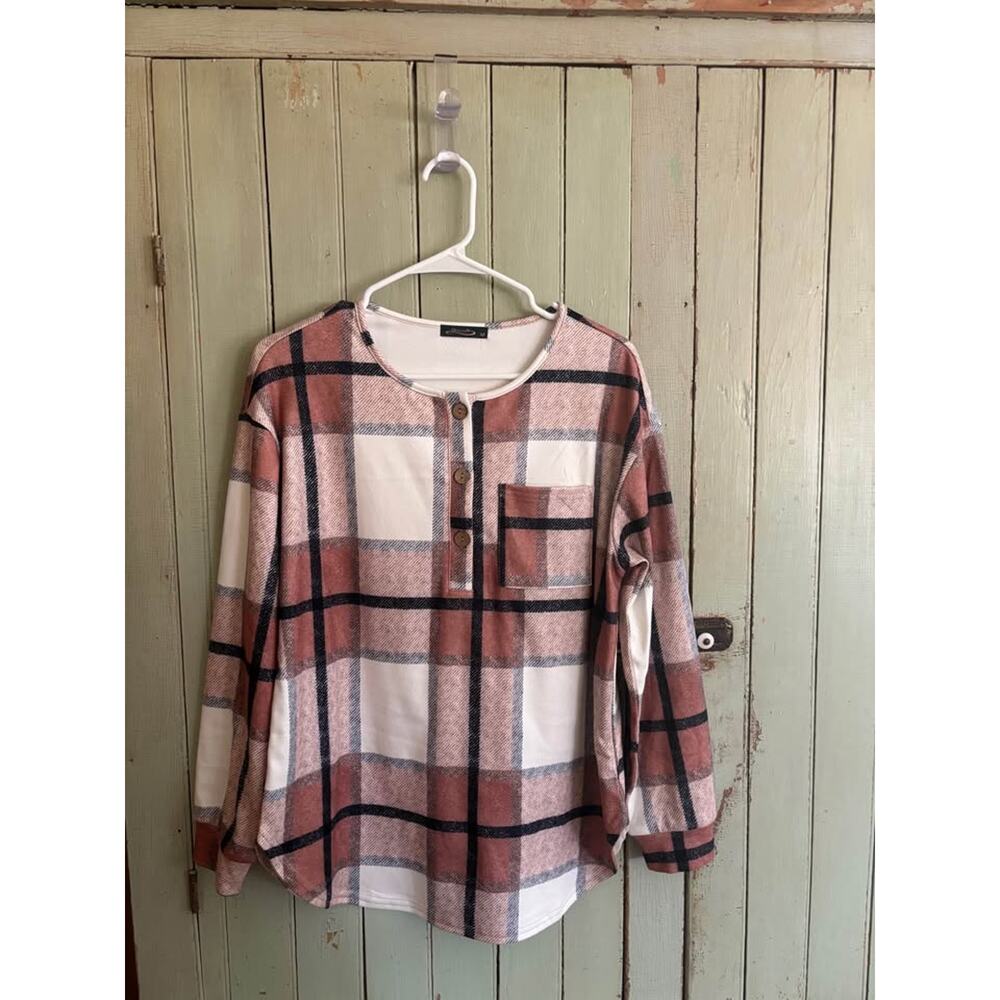 Plaid long sleeve shirt